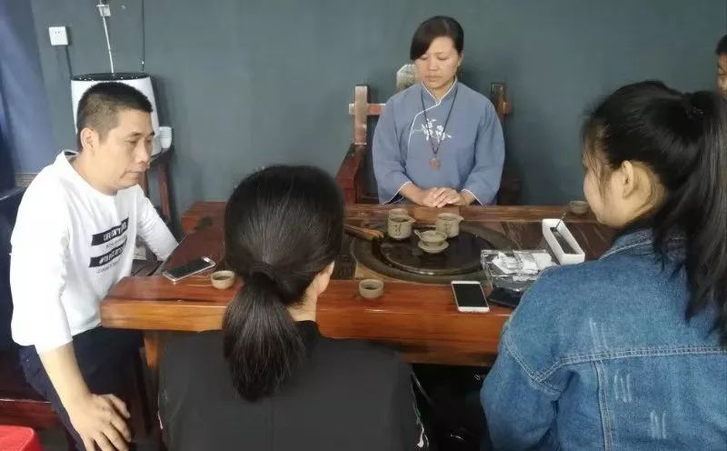 茶葉批發(fā)|三年陳艾|艾條的作用|艾灸養(yǎng)生