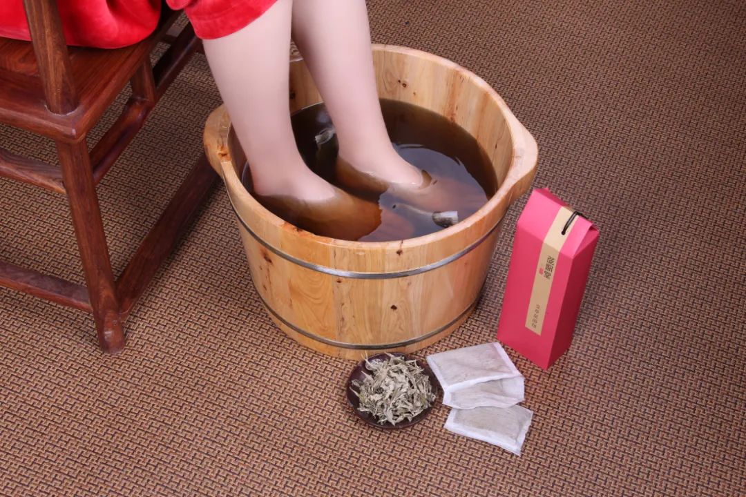 茶葉批發(fā)丨養(yǎng)生茶丨艾條的作用丨艾灸養(yǎng)生