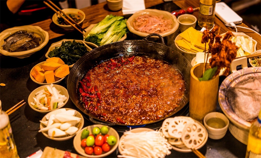 茶葉批發(fā)丨養(yǎng)生茶丨艾條的作用丨艾灸養(yǎng)生